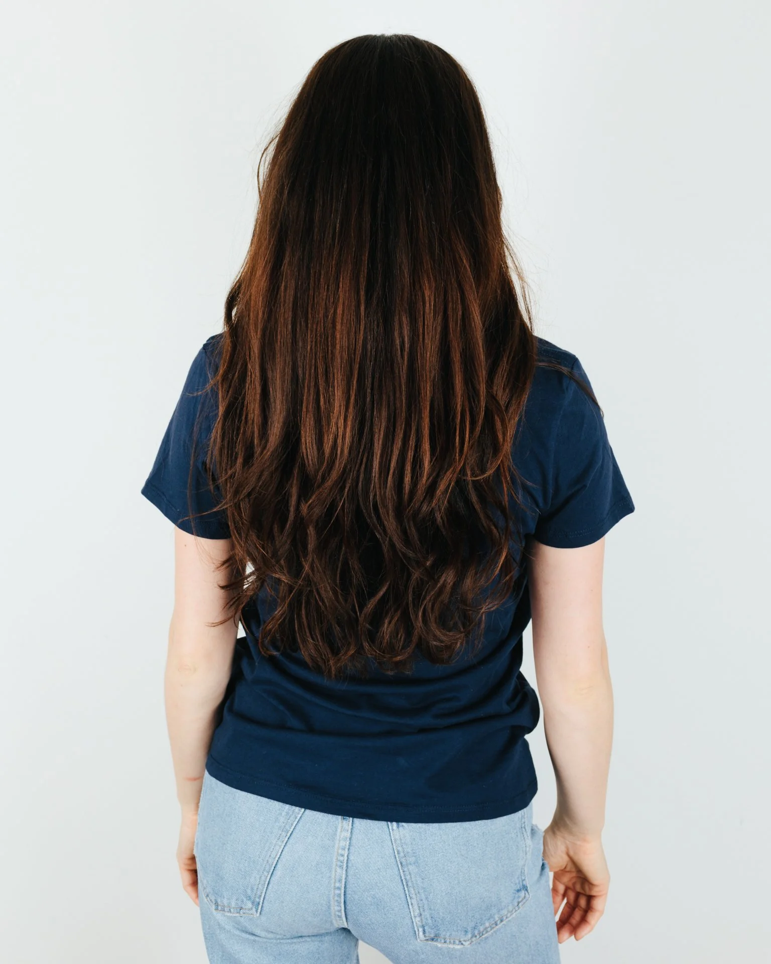 Script Maine S/S Organic Cotton Tee in Navy - Image 3
