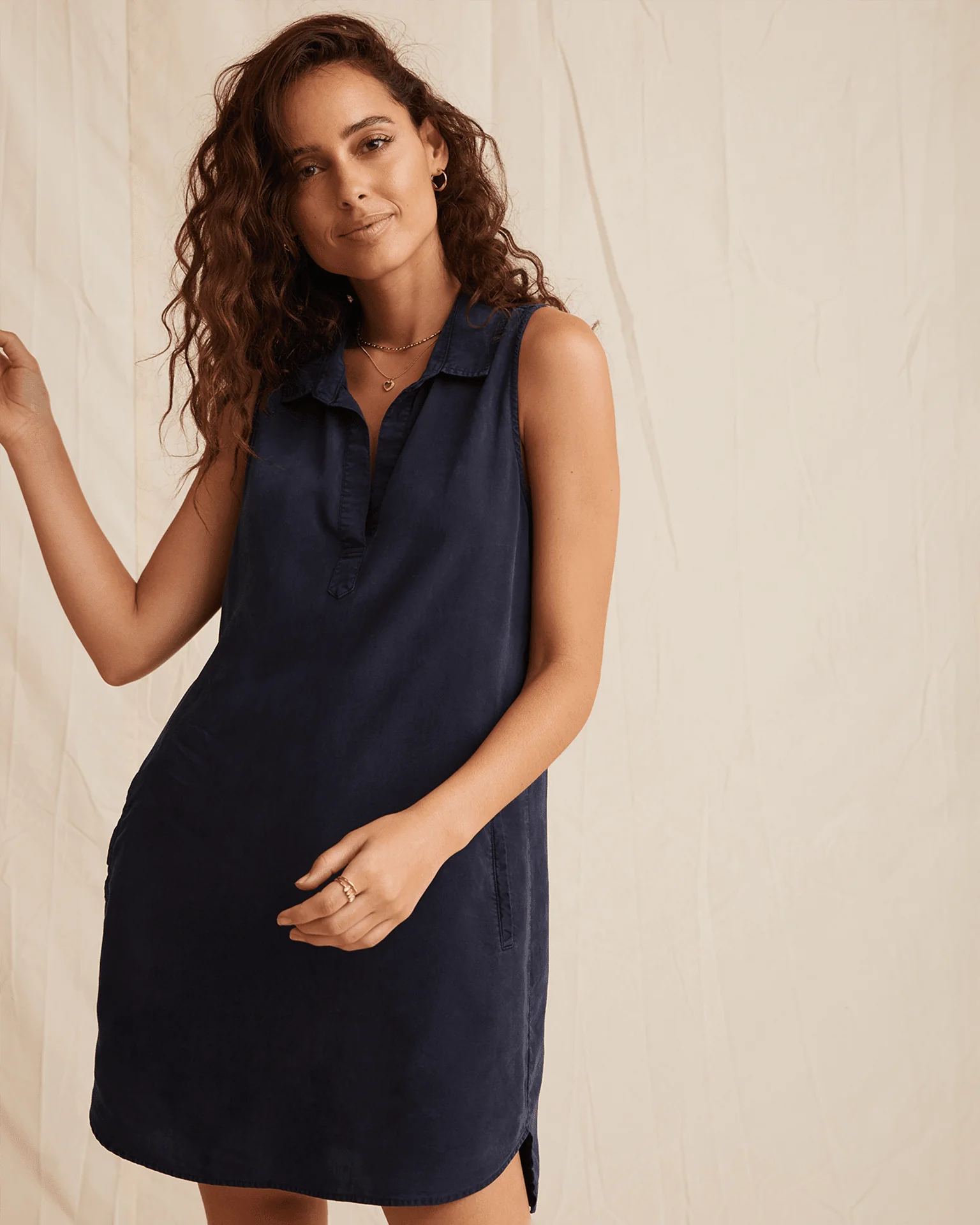 Sleeveless A-Line Dress in Vintage Black