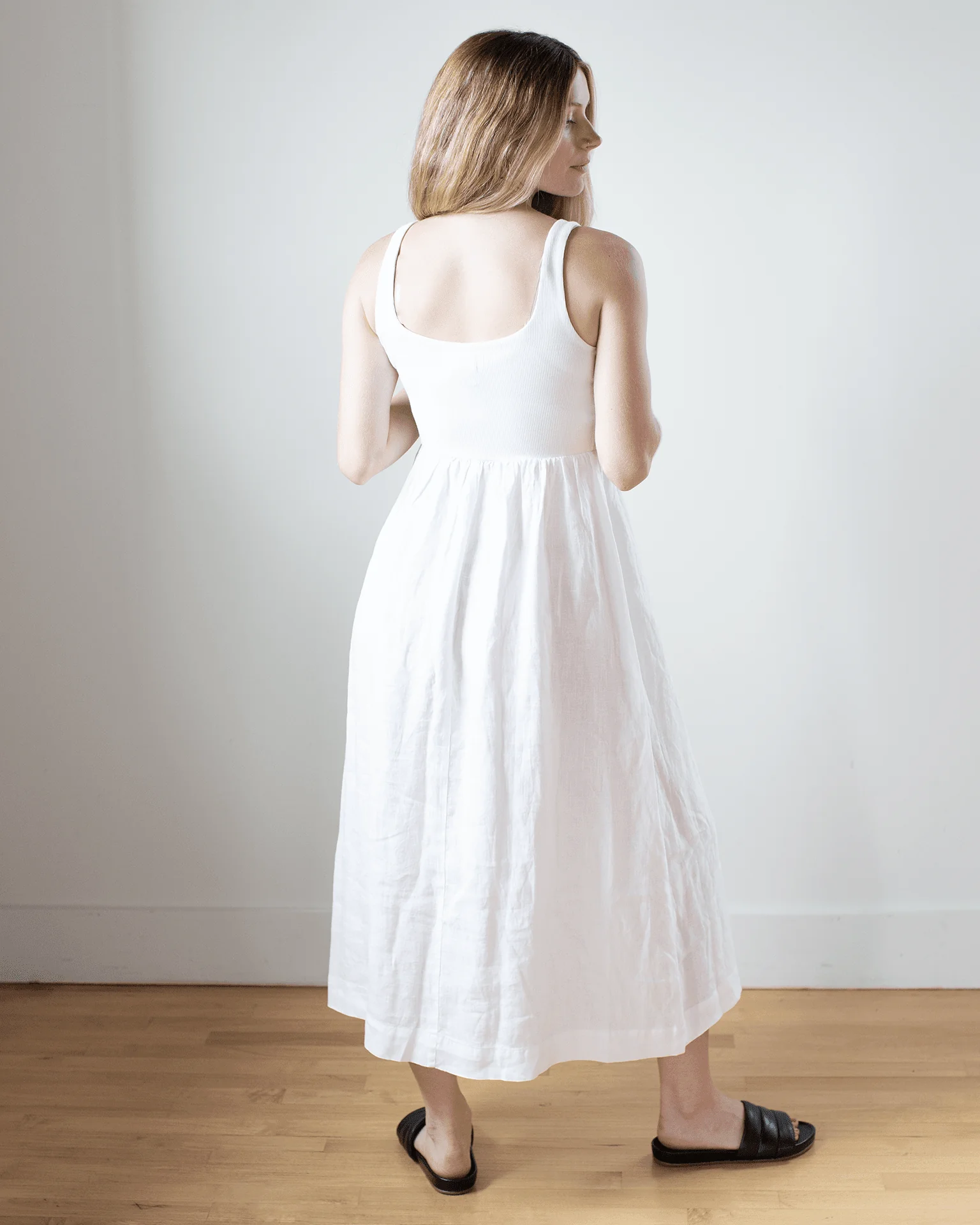 Sleeveless Knit Combo Dress in White - Image 3