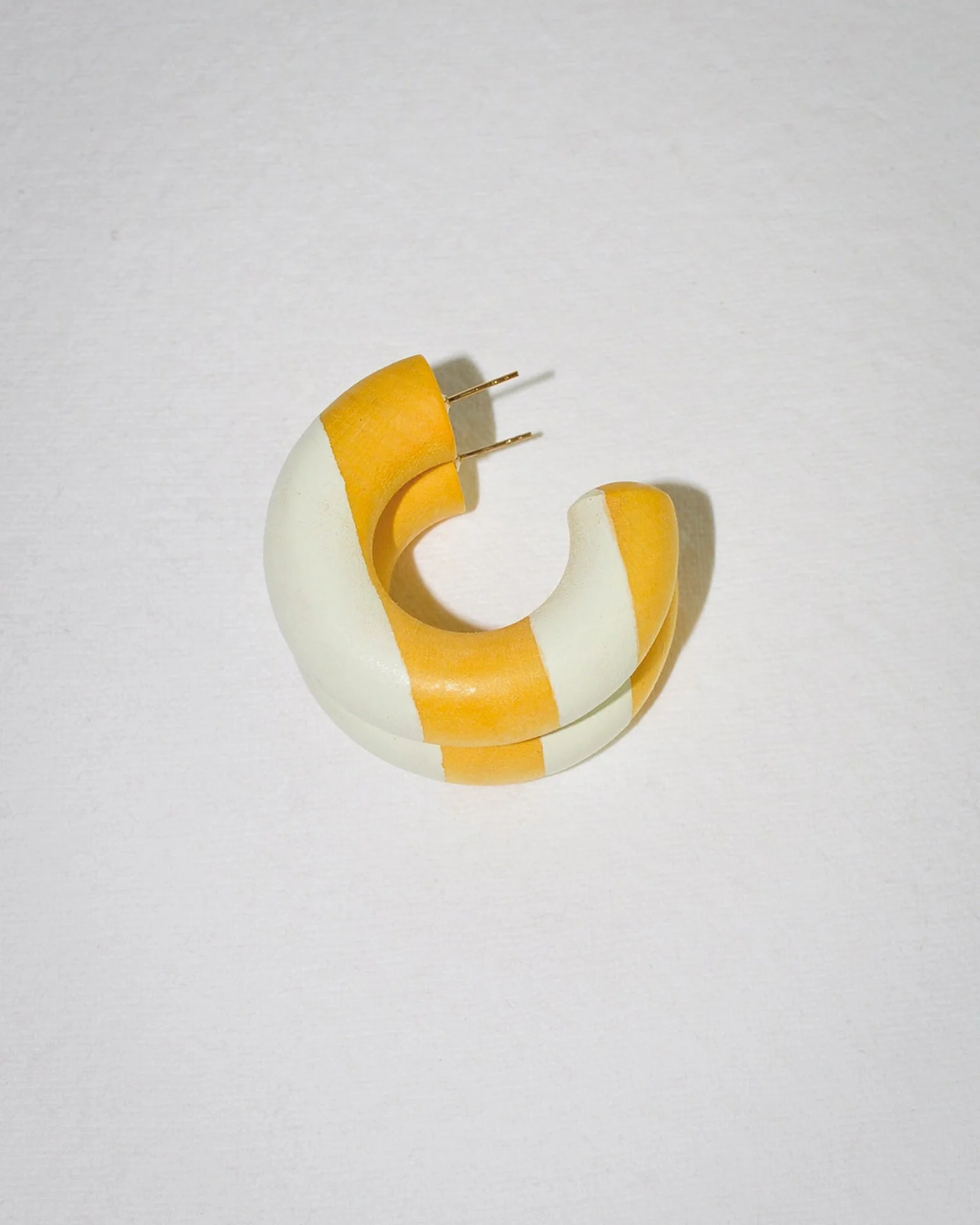 Small Chunk Hoop in Limone