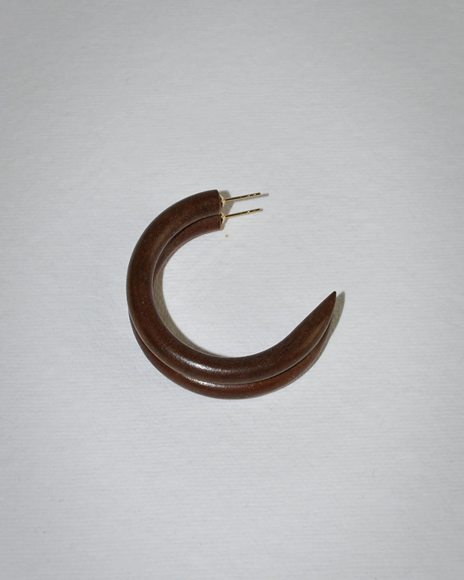 Small Hoop in Raisin