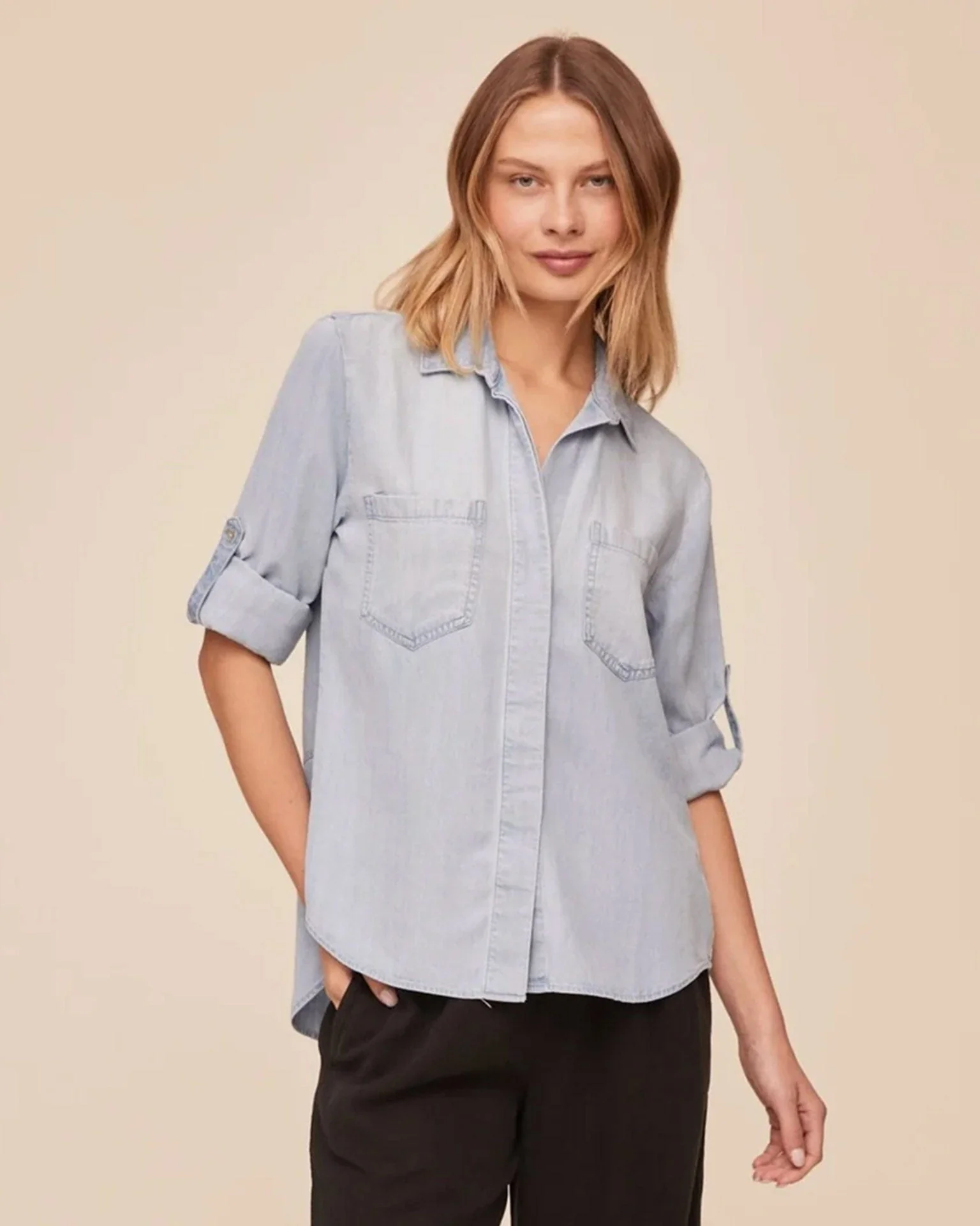 Split Back Button Down in Light Sunspray Wash