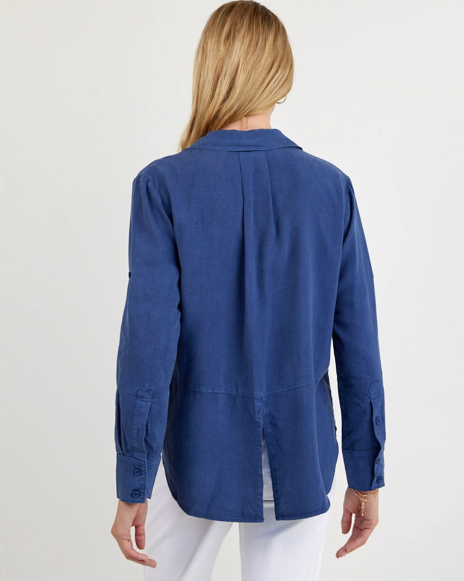 Split Back Button Down in Midnight Surf - Image 3