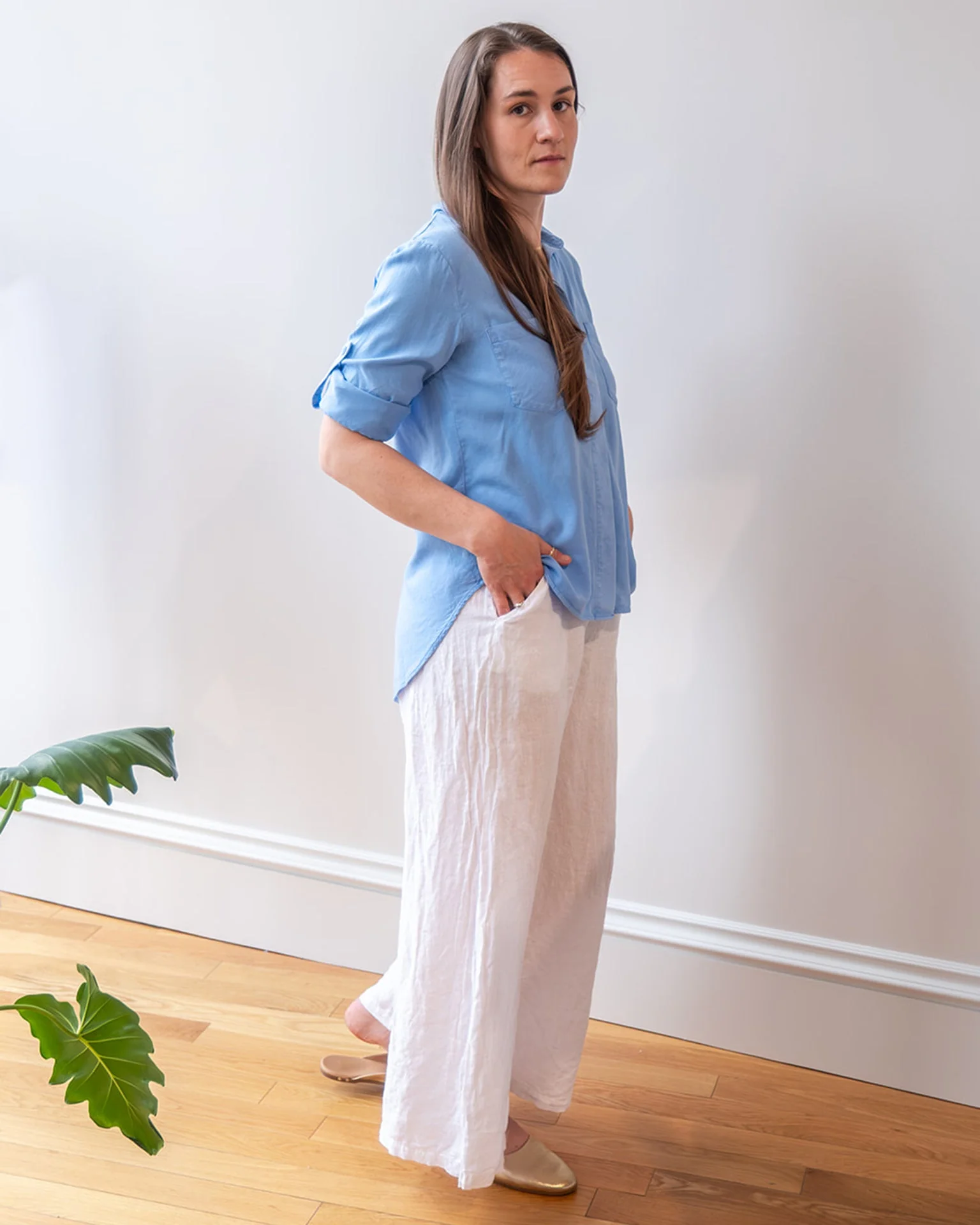 Split Back Button Down in Tidal Blue - Image 4