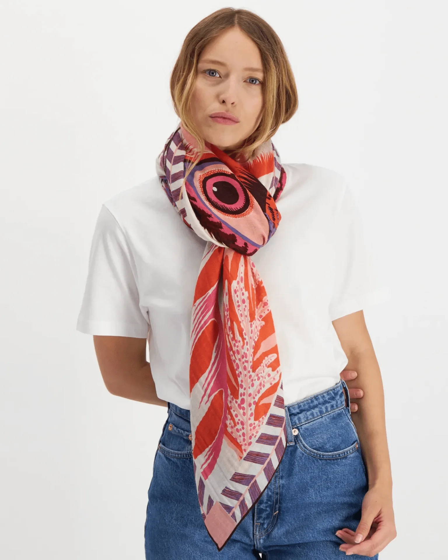 Square 130 Toucan in Pink - Image 3