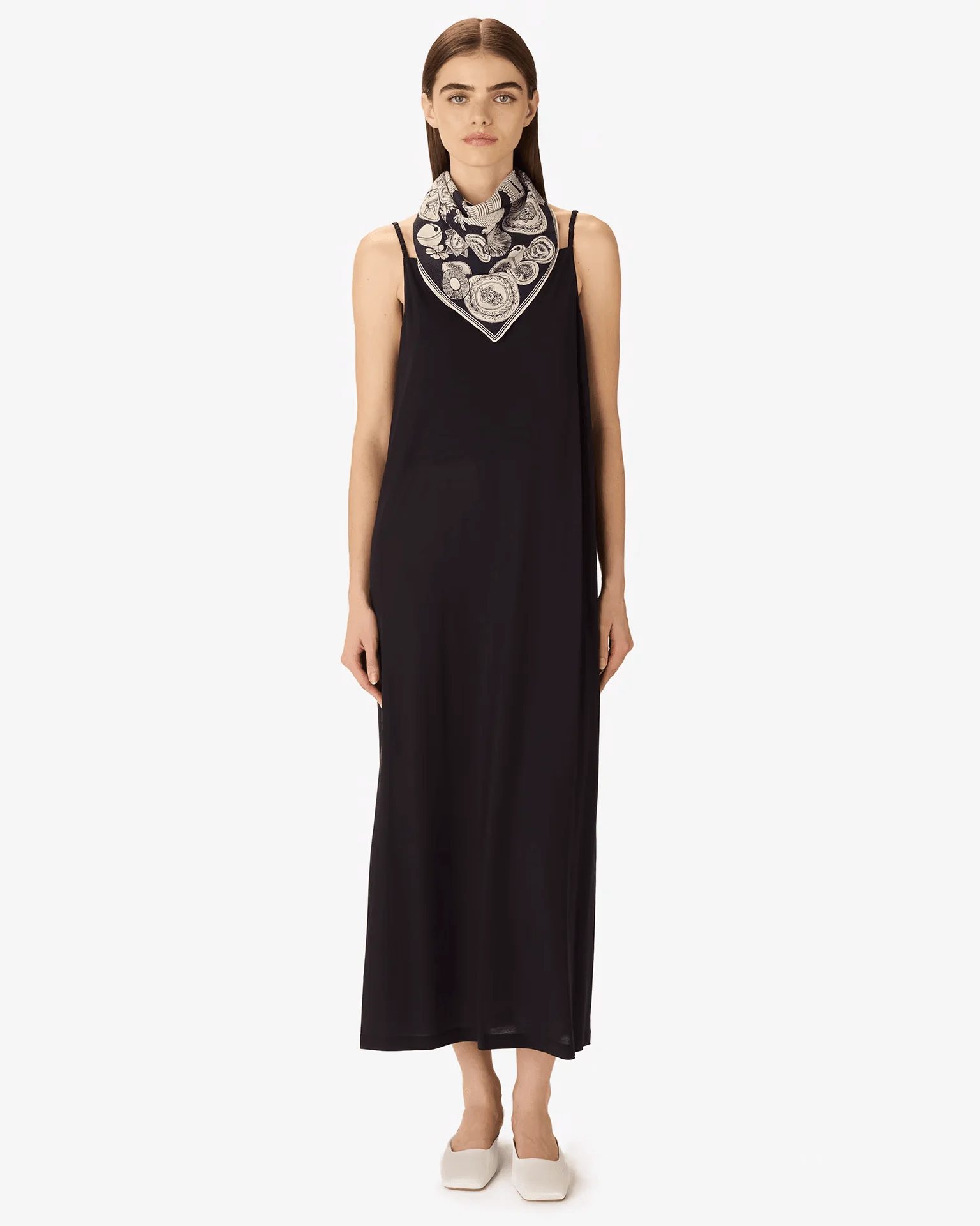 Square / Carre 65 Octopus in Navy - Image 3