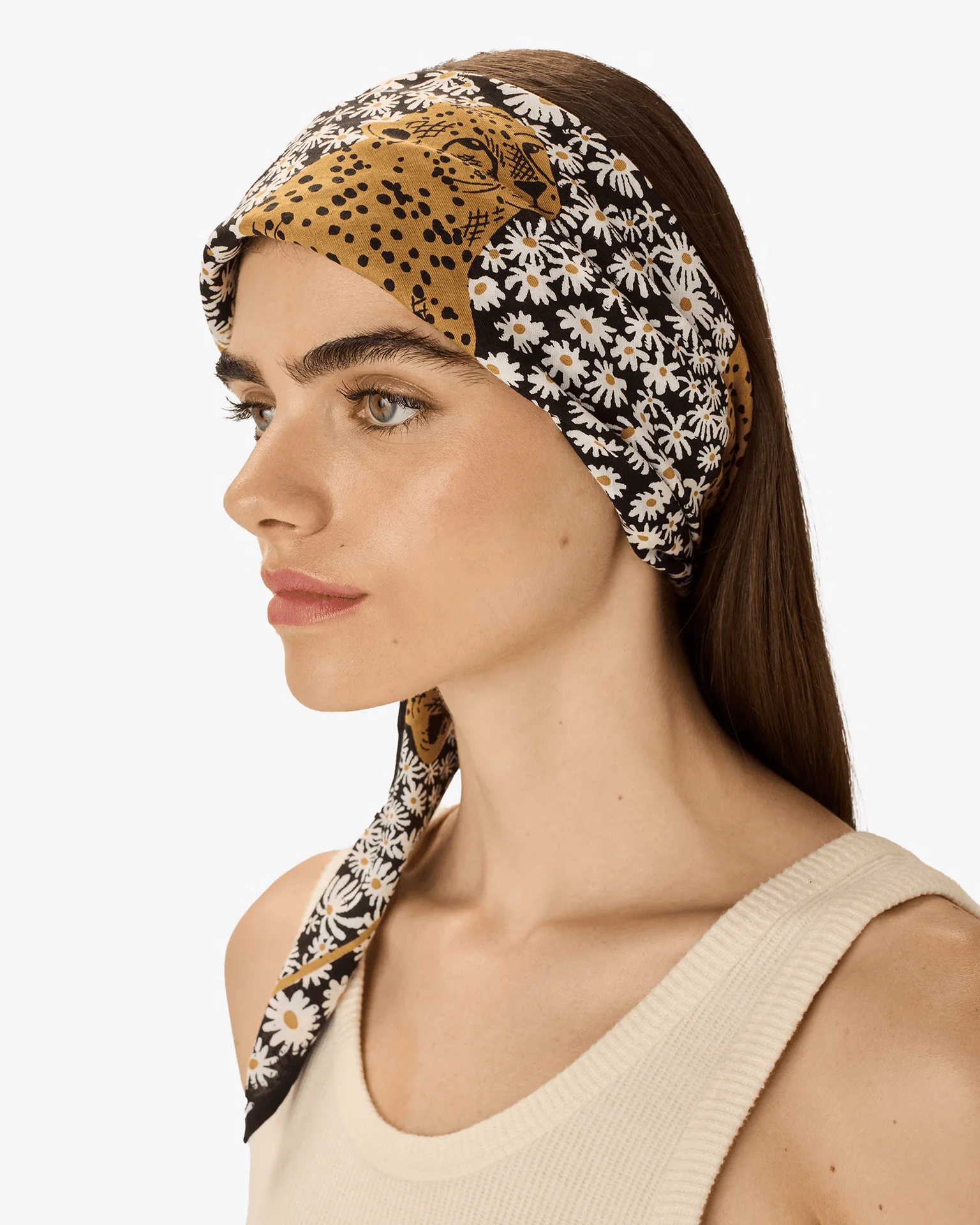 Square / Carre 65 Pampa Scarf in Black - Image 4