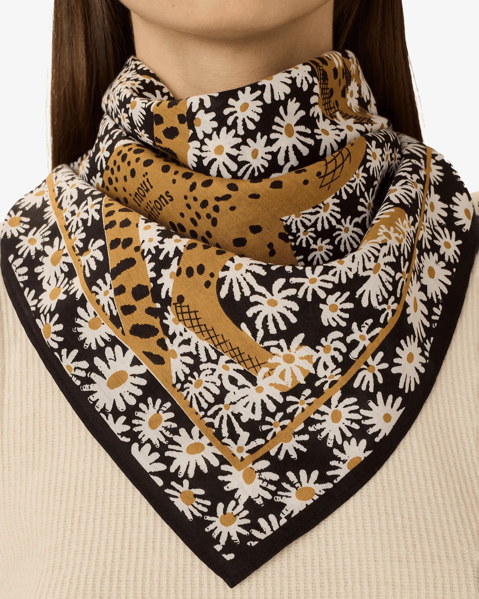 Square / Carre 65 Pampa Scarf in Black - Image 7