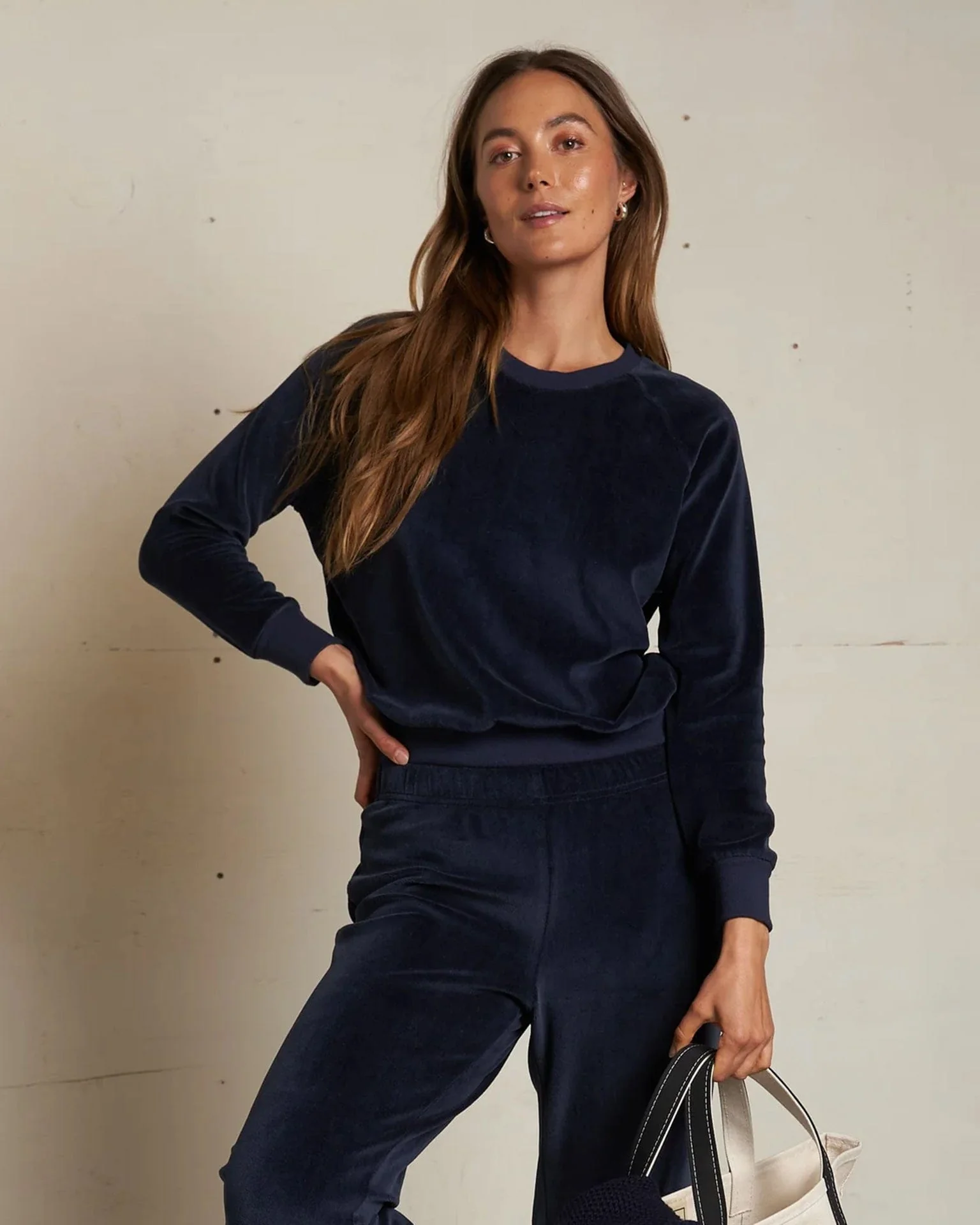 Stella Velour Shrunken Raglan SS in Navy