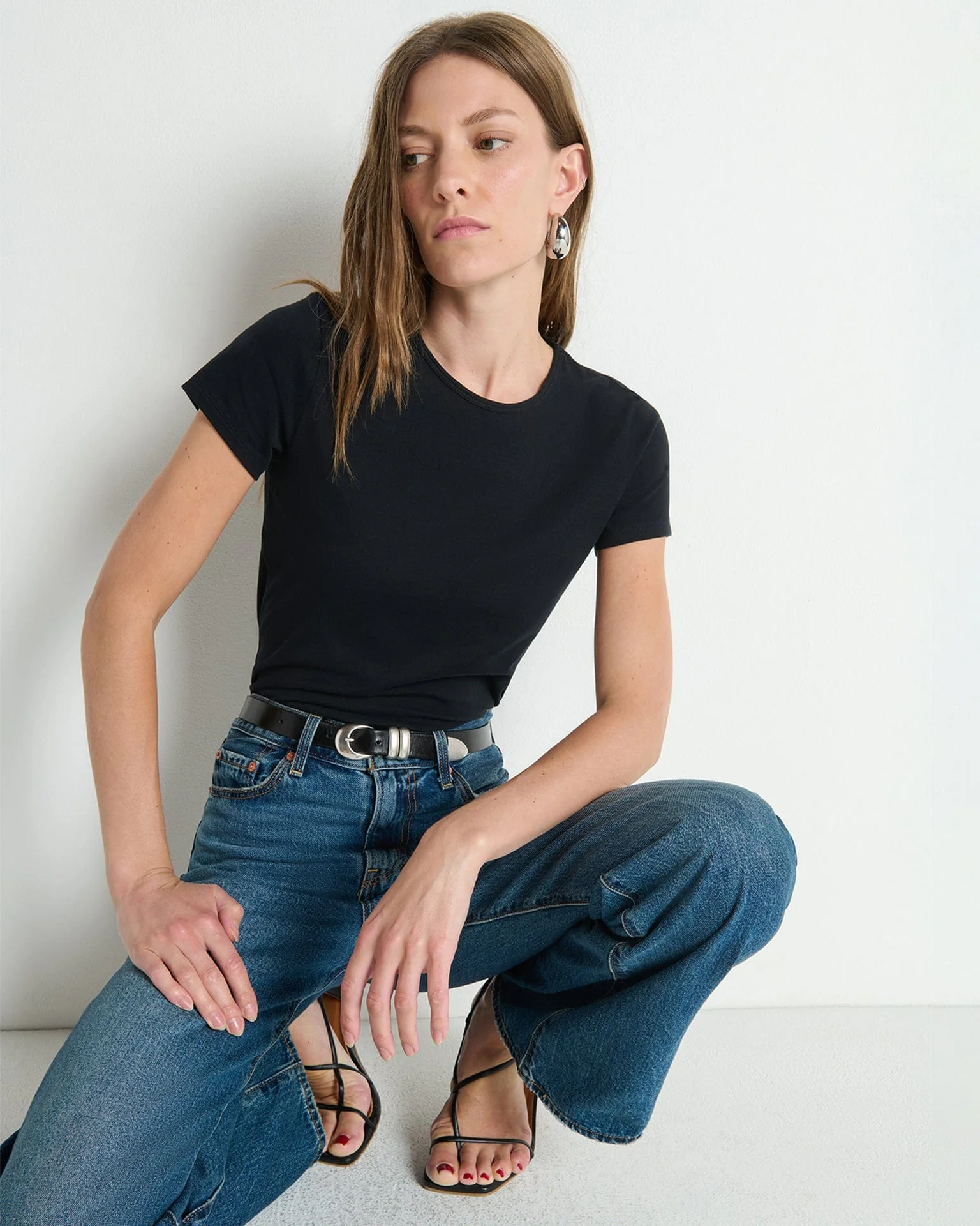 Tavi Crew Neck Tee in Jet Black - Image 2