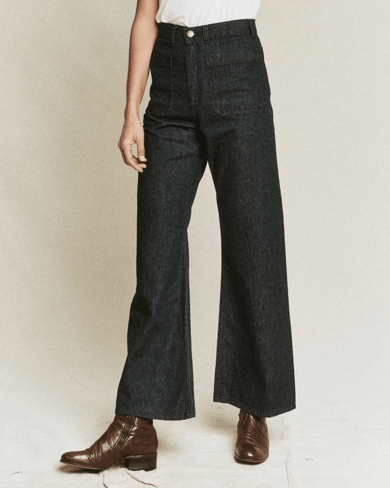 The Dock Jean in Rinse Wash - Image 2