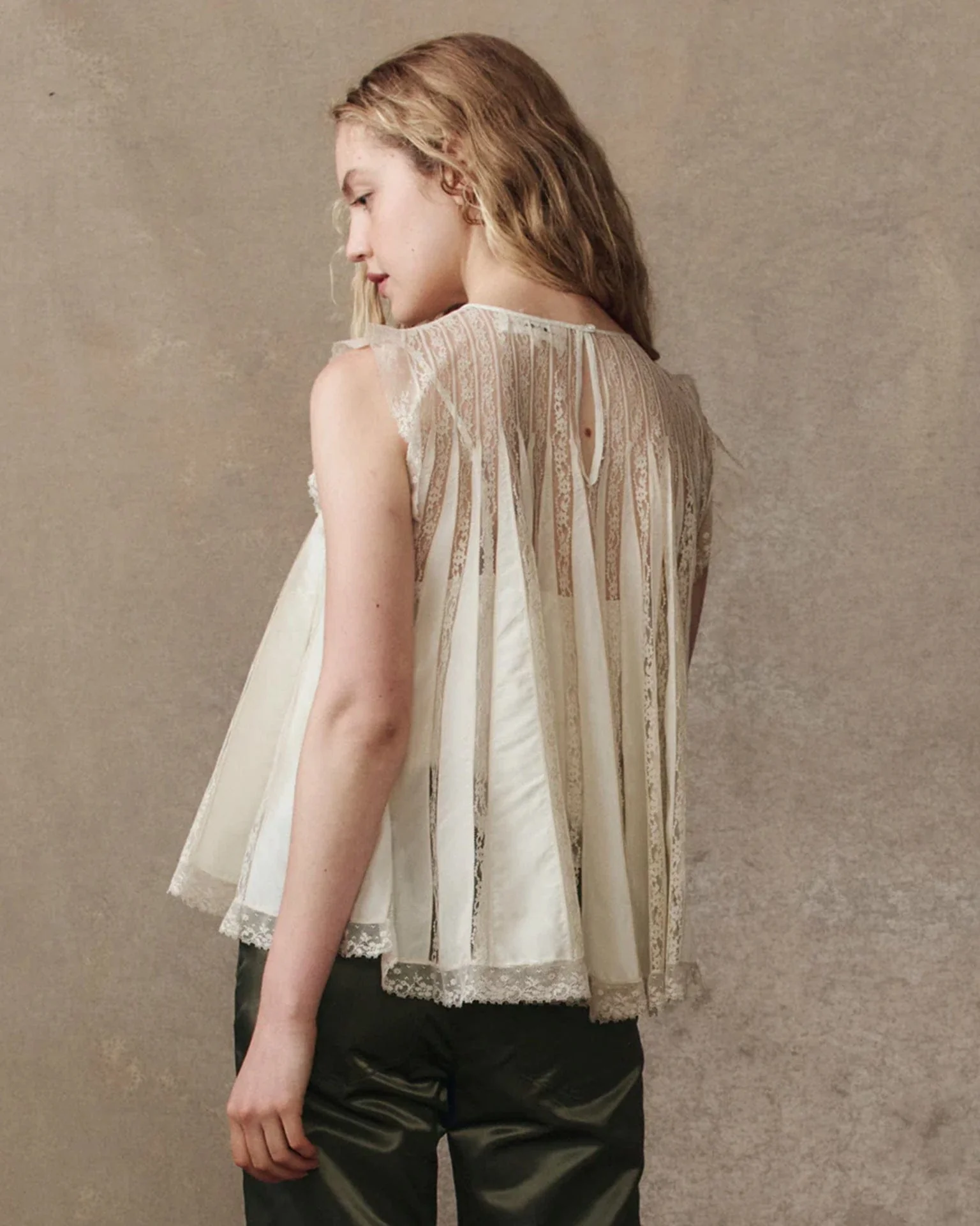 The Keepsake Lace Shell Top in Cream - Image 4
