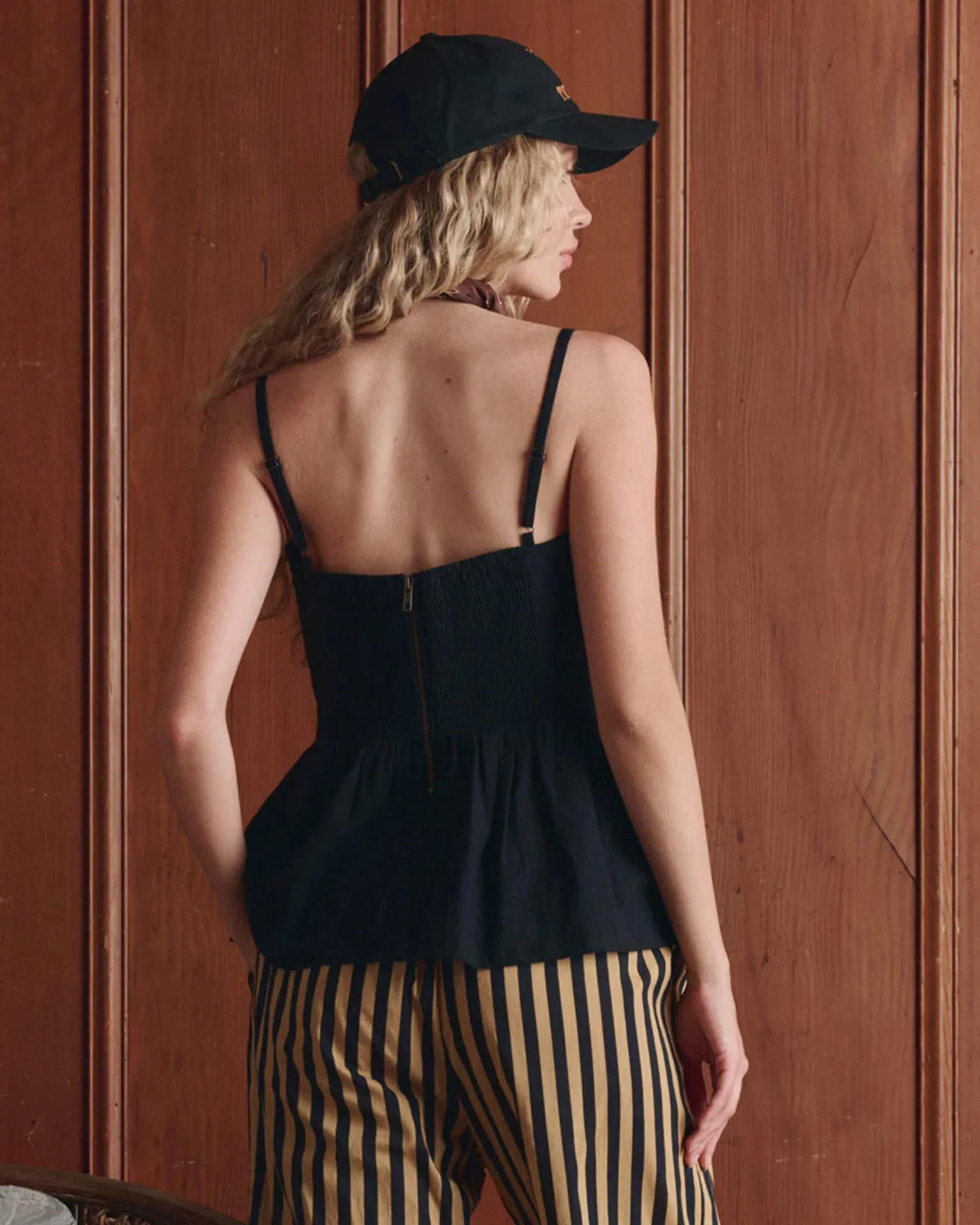 The Verse Top in Black - Image 3