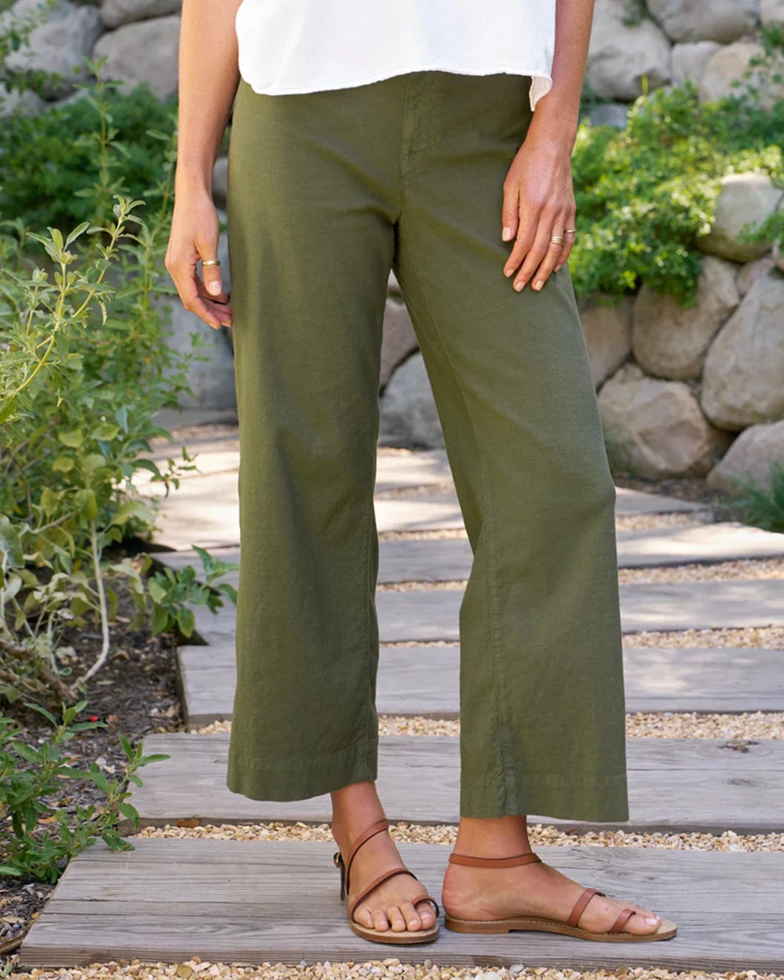 The Wexford Trouser in Hunter Green Linen