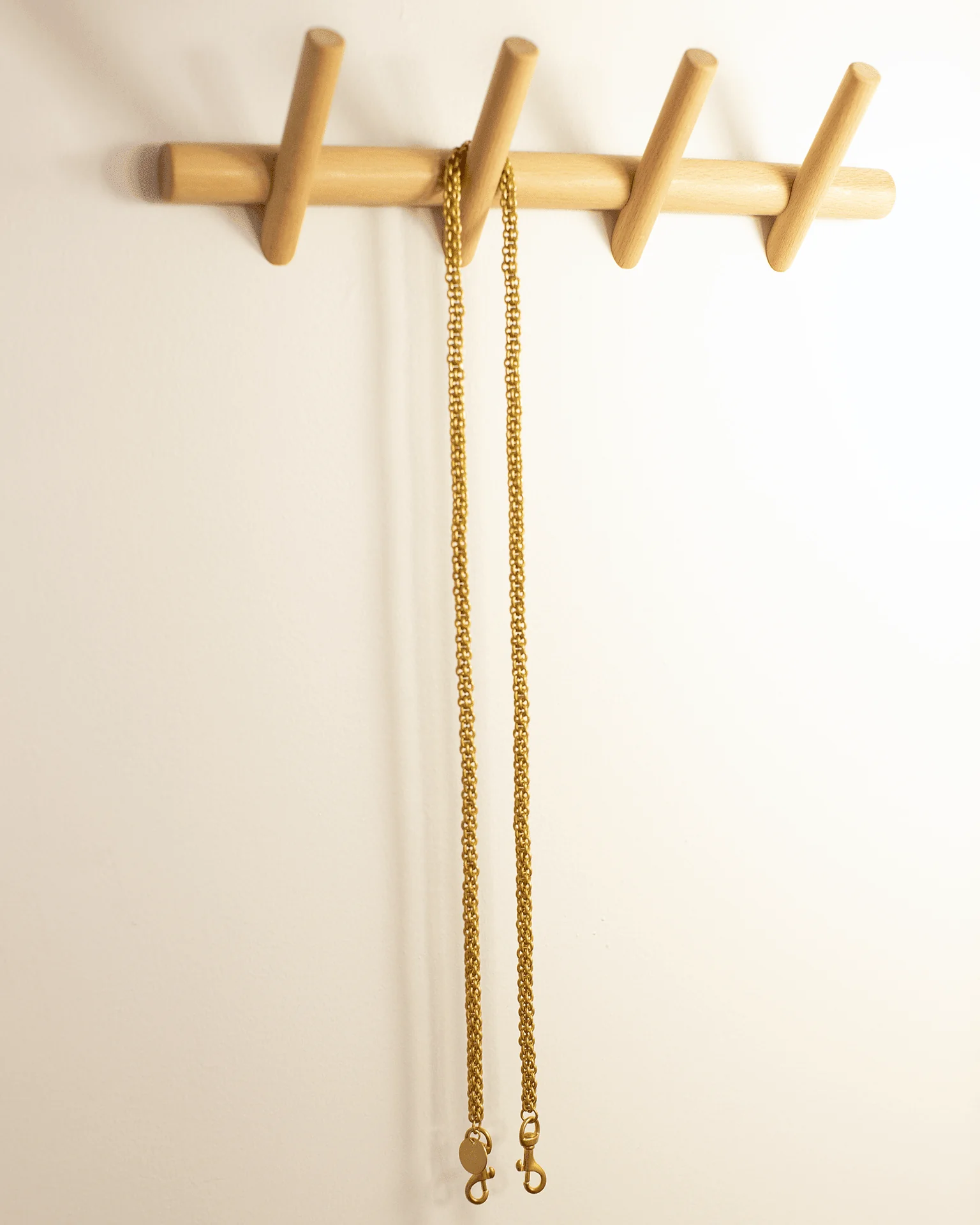Thick Chain Crossbody Strap in Vintage Gold - Image 3