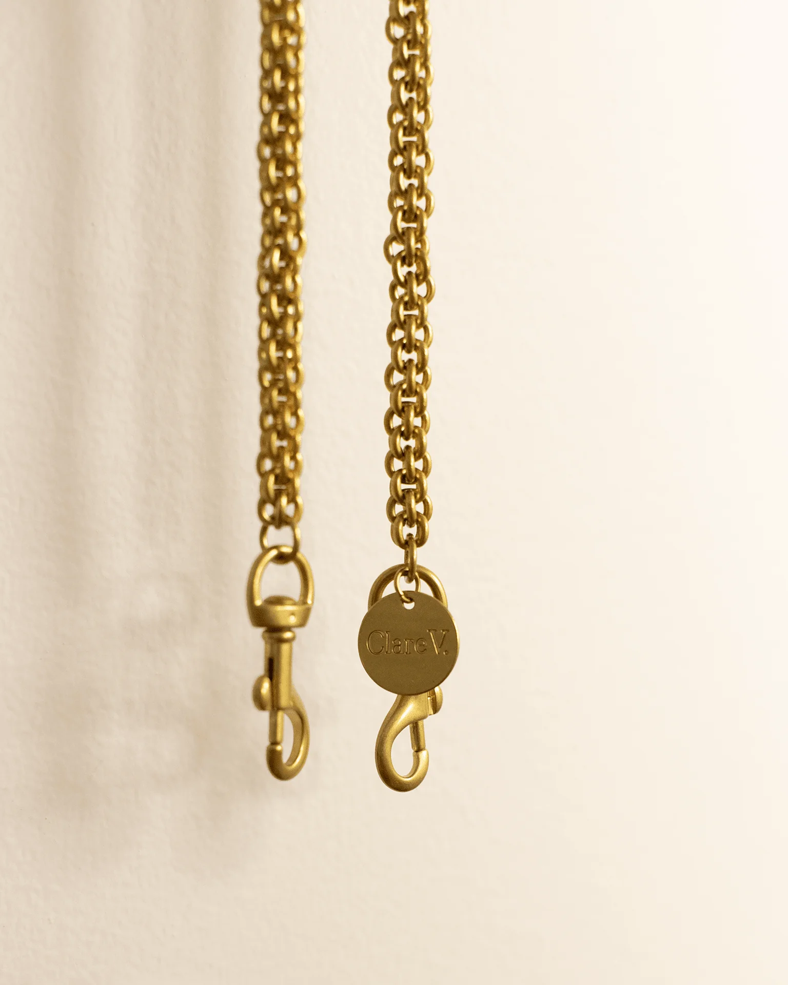 Thick Chain Shoulder Strap in Vintage Gold - Image 3