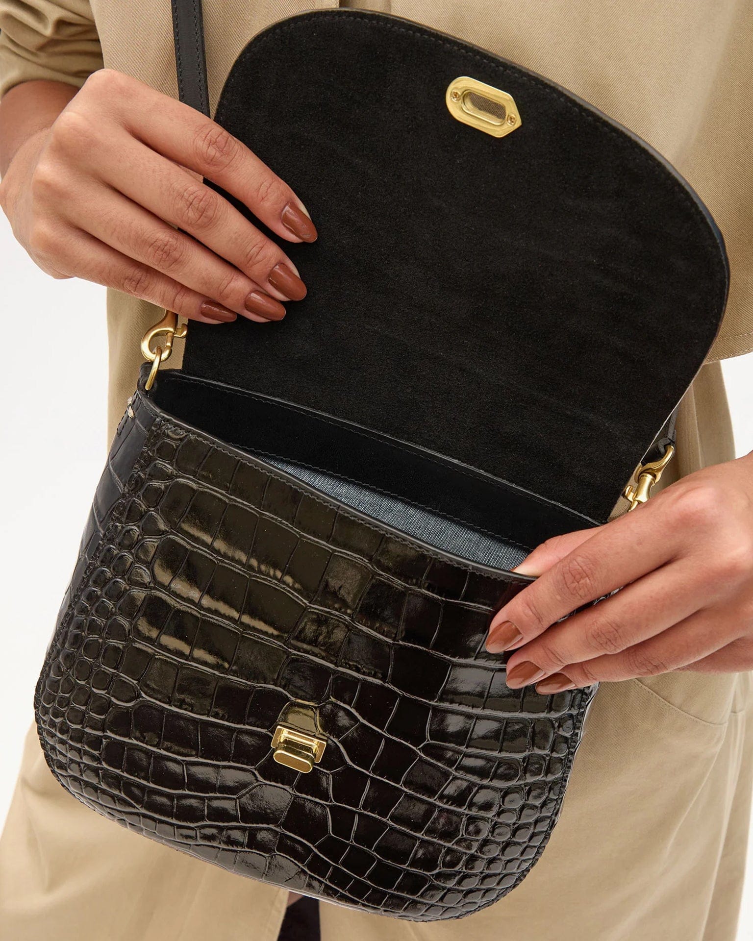 Turnlock Louis w/ Top Handle - Croco in Black - Image 3