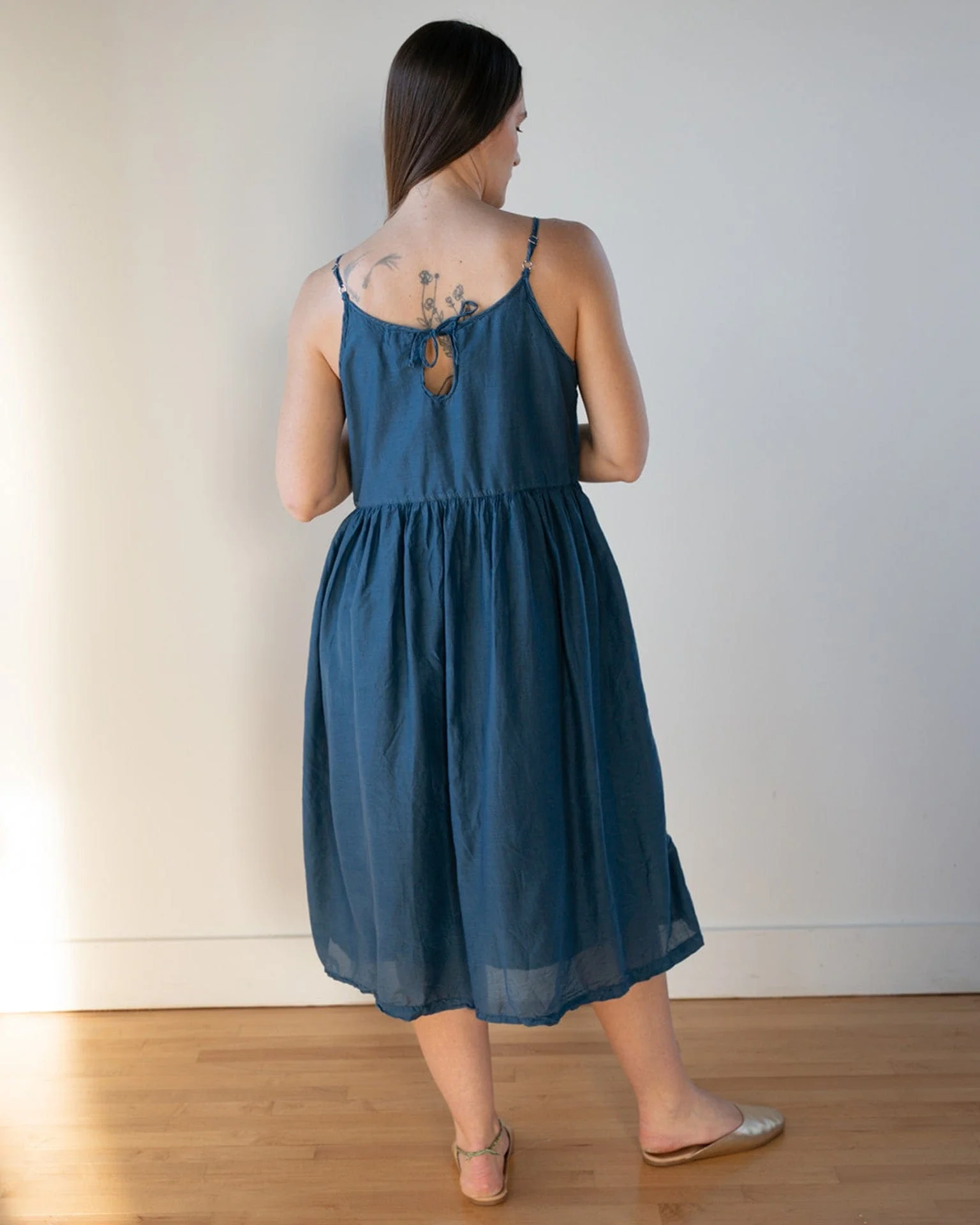 Vivian Keyhole Dress in Moonlit Ocean Cotton Silk - Image 3