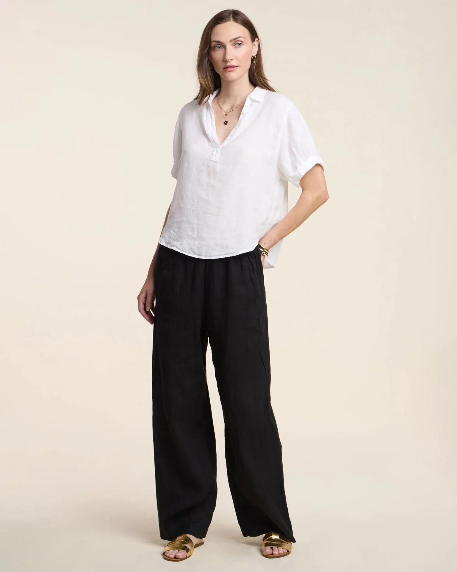 Vivica Short Sleeve Henley Top In White - Image 2