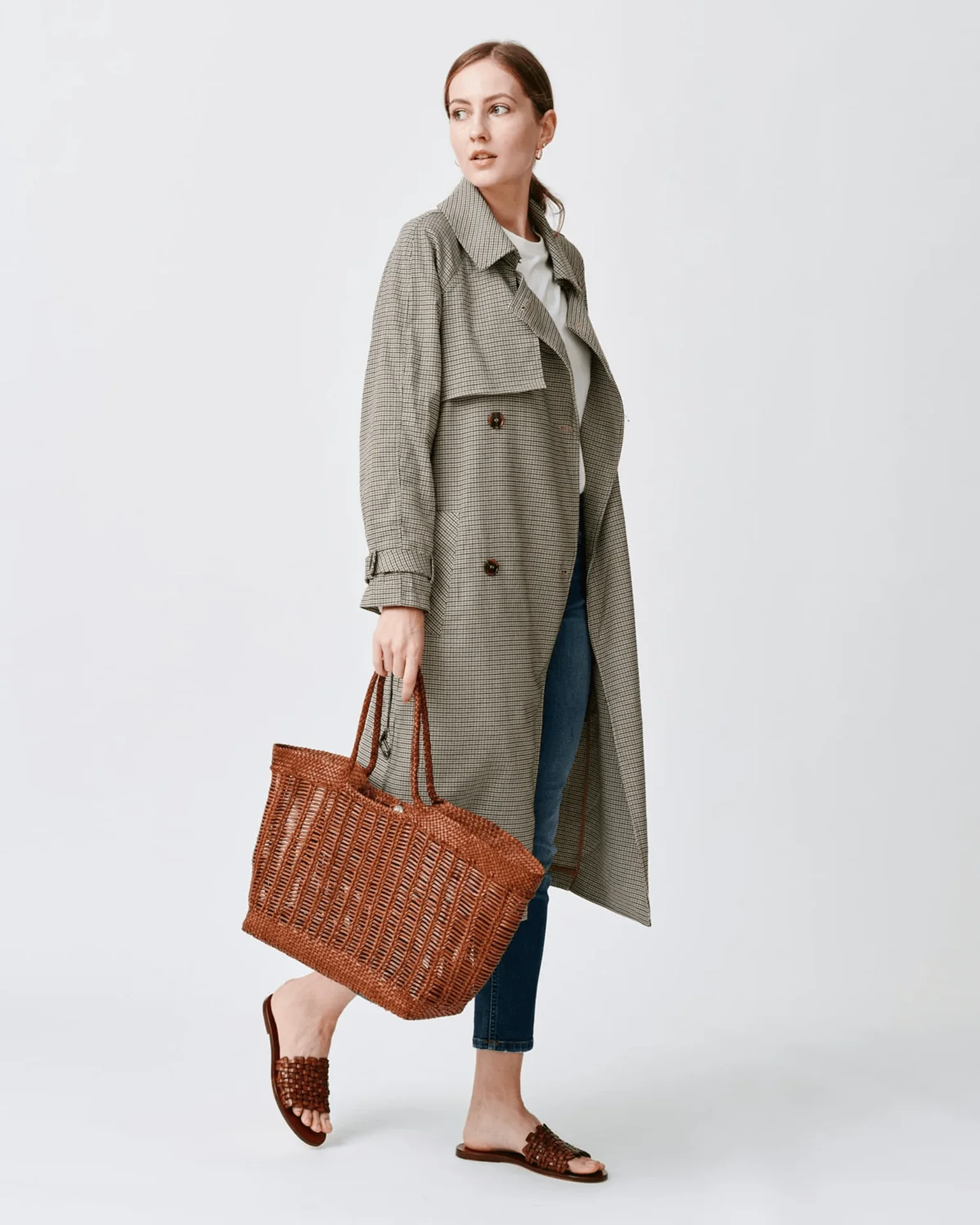 Window Shopper in Tan - Image 2
