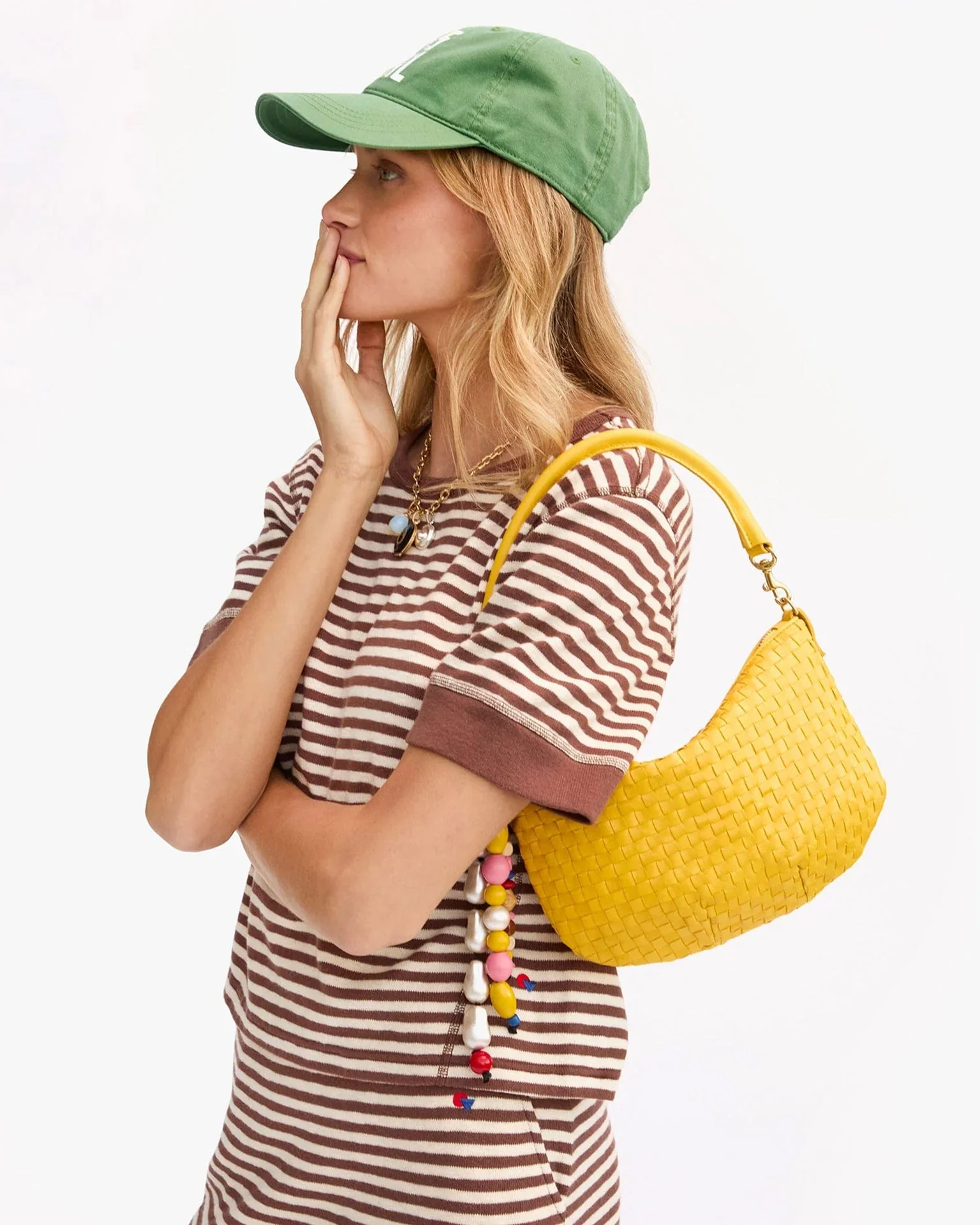 Woven Checker Petit Moyen Messenger in Snapdragon - Image 2
