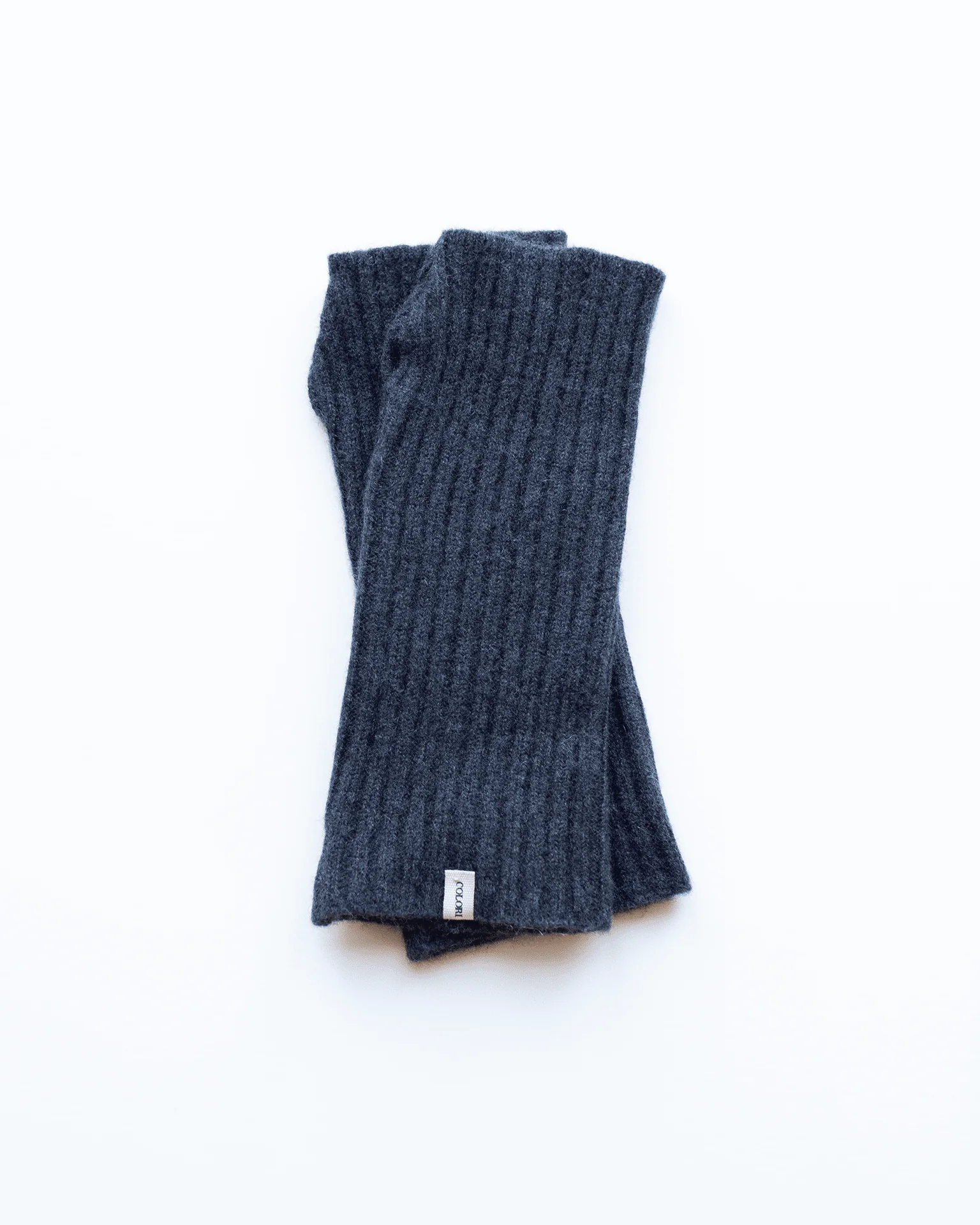 Wrist Warmer in Carbon