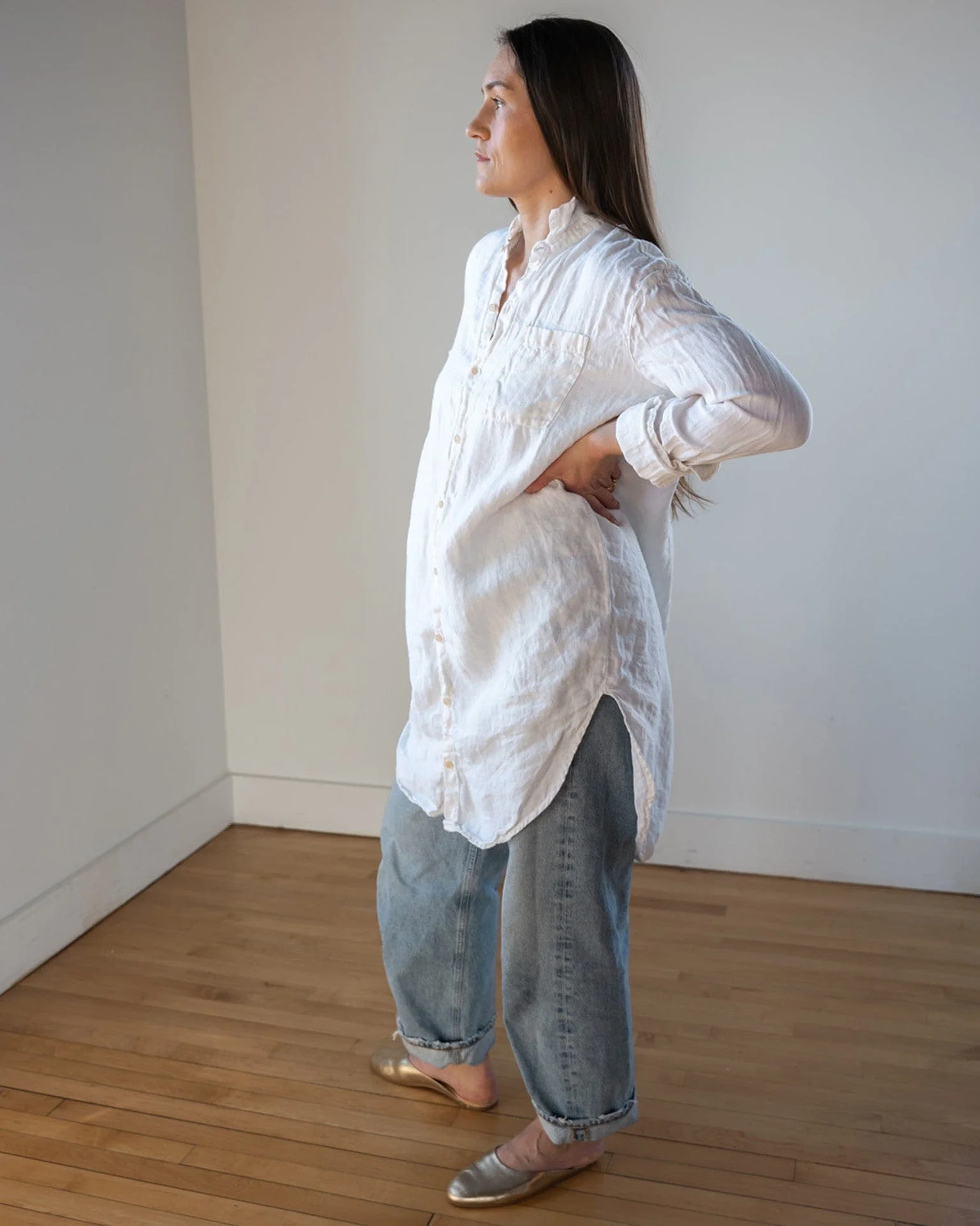 Yuki Shirtdress in White Linen Twill - Image 3