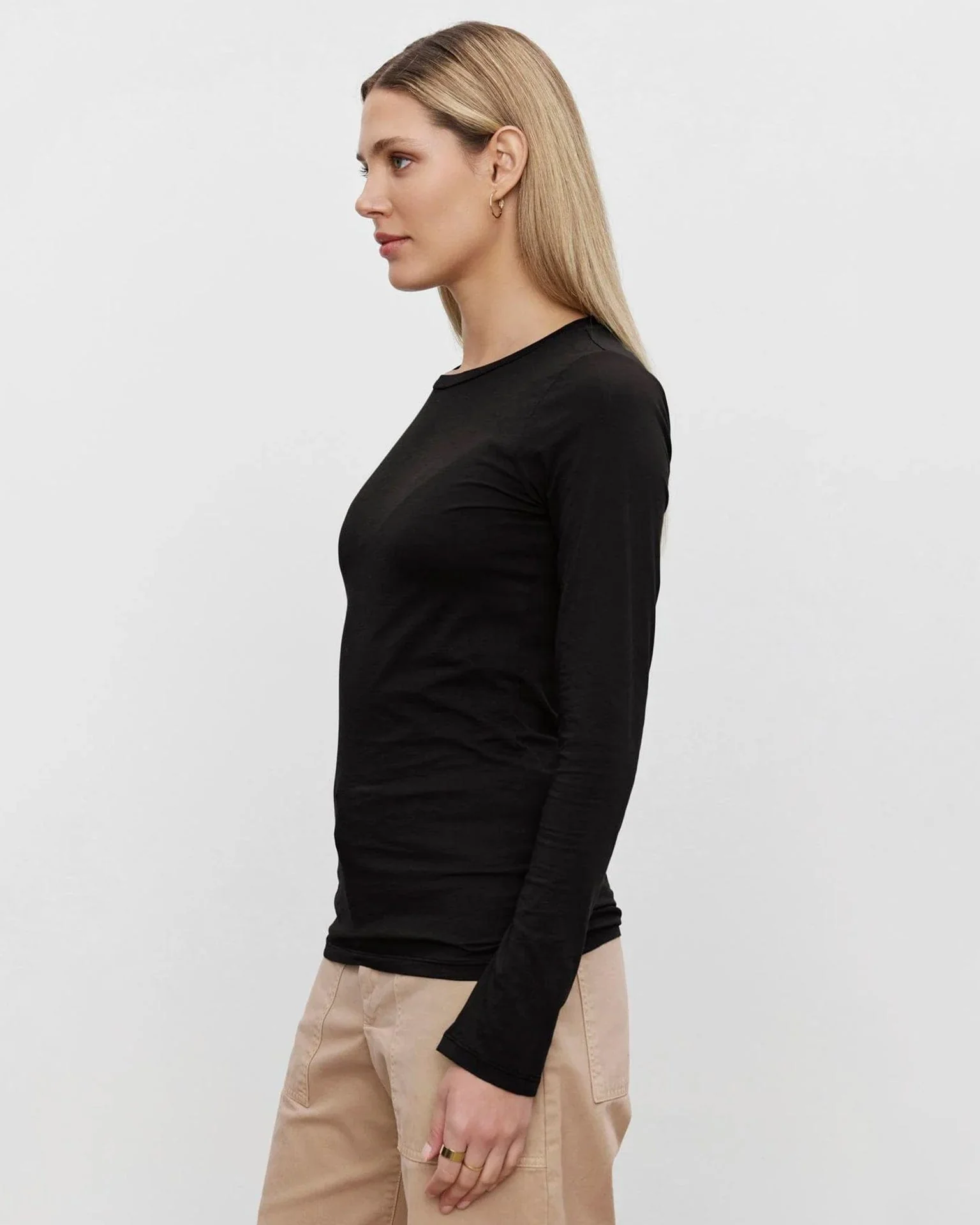Zofina in Black - Image 3