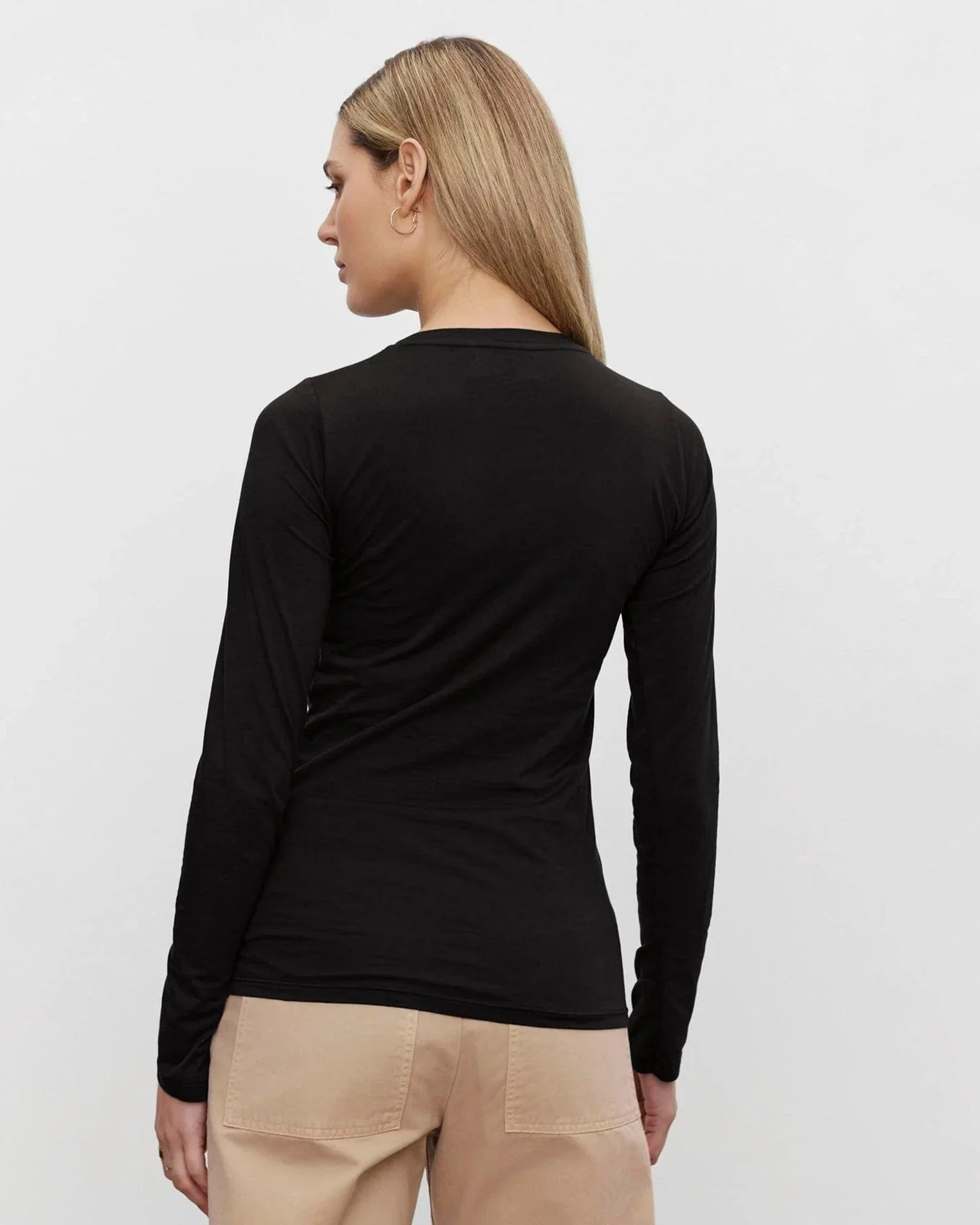 Zofina in Black - Image 4